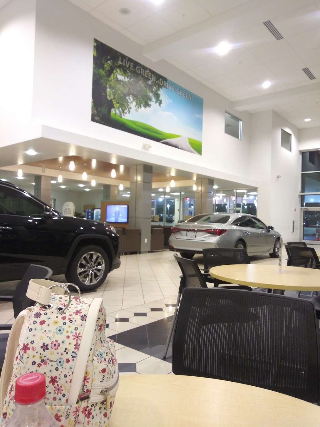 Lakeland Toyota | 2925 Mall Hill Dr, Lakeland, FL 33810 | Phone: (863) 688-5451