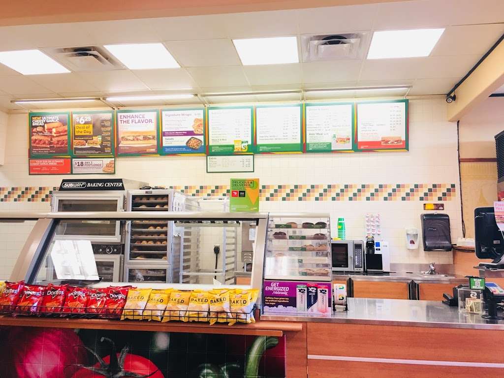 Subway | 8726 Richmond Ave, Houston, TX 77063, USA | Phone: (713) 780-0701