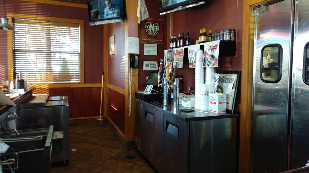 Sonnys BBQ | 7820 Lyles Ln NW, Concord, NC 28027, USA | Phone: (704) 979-0073