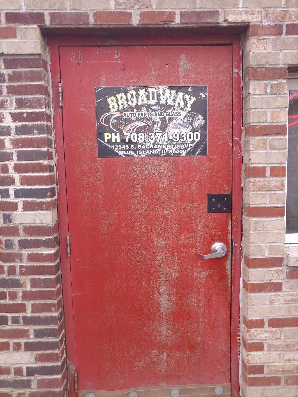 Broadway Auto Parts-Glass Ltd | 13545 Sacramento Watt Ave, Blue Island, IL 60406 | Phone: (708) 371-9300