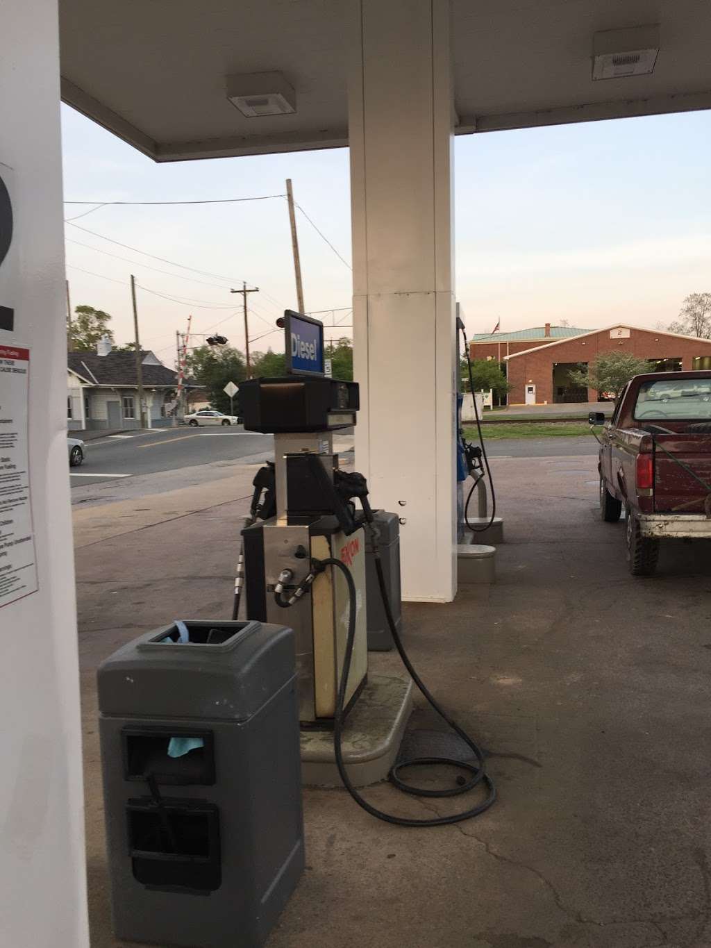 Exxon | 101 Mineral Ave, Mineral, VA 23117, USA | Phone: (540) 894-0142