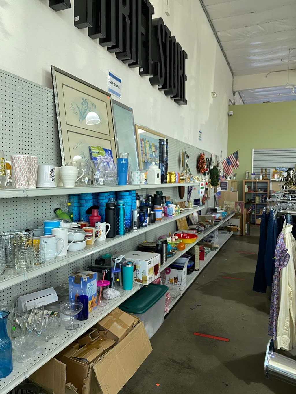 Rock Thrift Store | 3603 Camino Del Rio W, San Diego, CA 92106, USA | Phone: (619) 876-4185