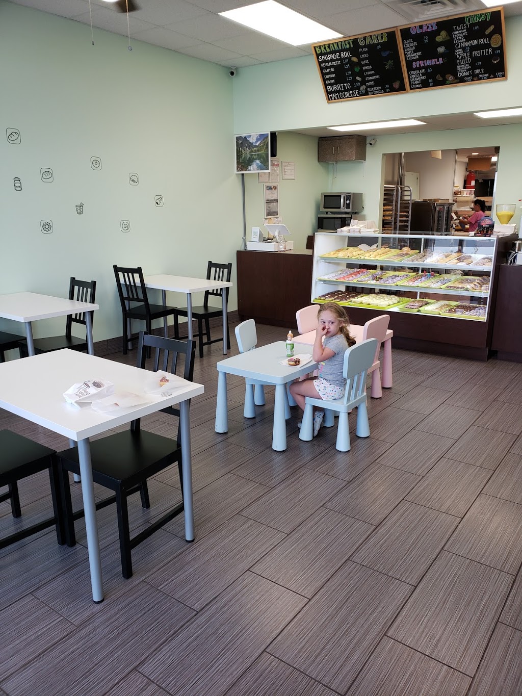 Donut Party | 2401 Heritage Trace Pkwy #117, Fort Worth, TX 76177, USA | Phone: (817) 306-6261