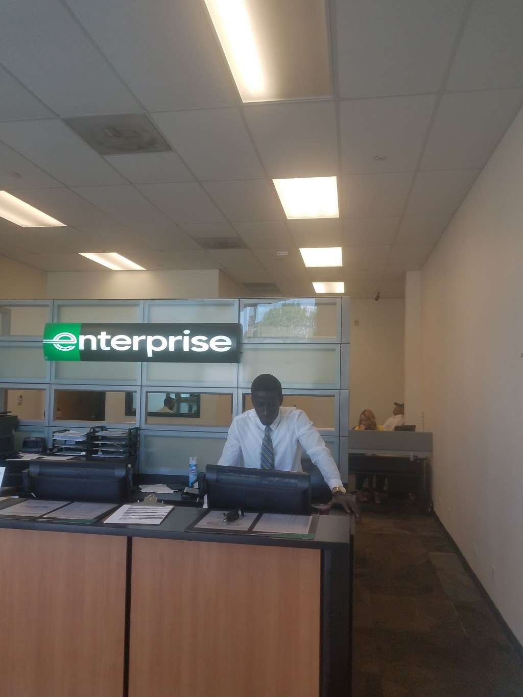 Enterprise Rent-A-Car | 410 River Oaks W, Calumet City, IL 60409 | Phone: (708) 891-1002