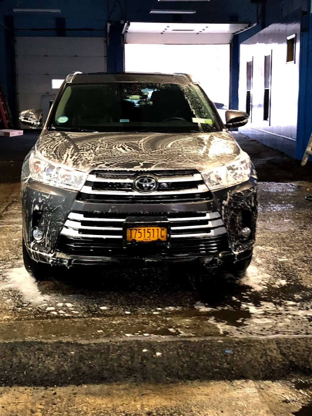 A1 Car Wash | 360 Old River Rd, Edgewater, NJ 07020, USA | Phone: (201) 917-5493