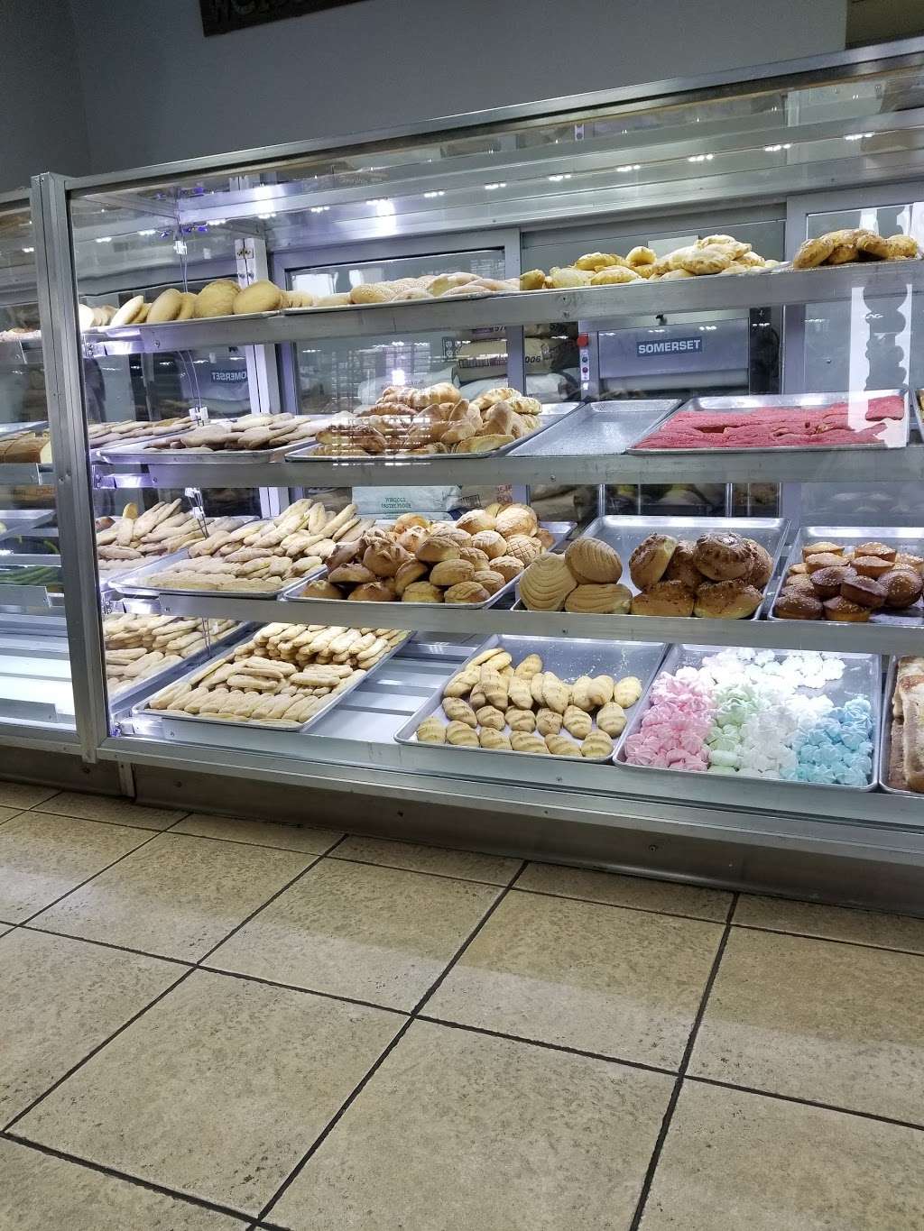 Panaderia Salvadoreña | 3401 E Lake Mead Blvd, North Las Vegas, NV 89030, USA | Phone: (702) 838-7261