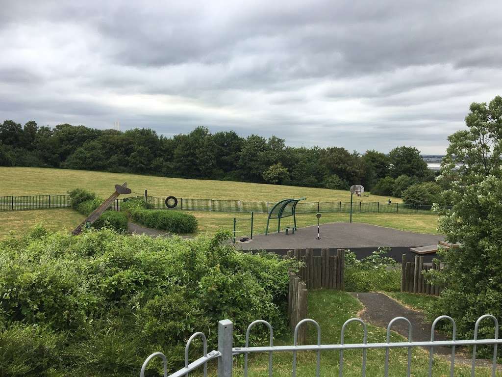 Worcester Park | 11 Dawes Cl, Dartford, Greenhithe DA9 9RA, UK