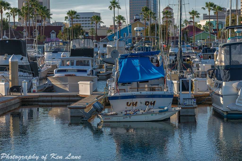 Long Beach Yacht Sales | 126 E Shoreline Dr, Long Beach, CA 90802 | Phone: (562) 983-6622