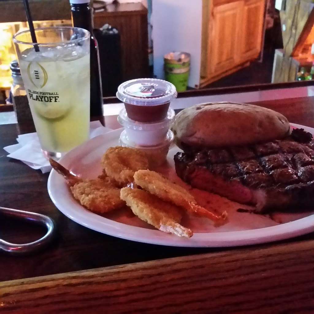 Tailgate Sports Bar & Grill | 930 W Broadway Rd, Tempe, AZ 85282, USA | Phone: (480) 894-2337