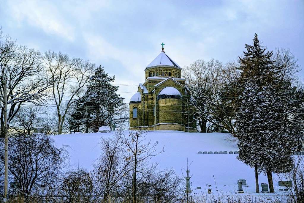 Calvary Cemetery & Mausoleum | 5503 W Bluemound Rd, Milwaukee, WI 53208, USA | Phone: (414) 438-4430