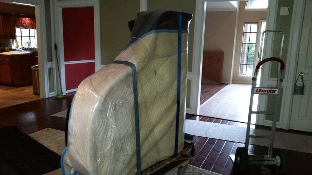 New Caney Movers LLC | 20990 Brazos Dr, New Caney, TX 77357, USA | Phone: (281) 354-3315