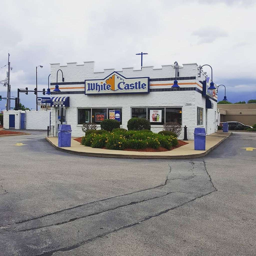 White Castle | 1583 IL-50, Bradley, IL 60915, USA | Phone: (815) 928-8460
