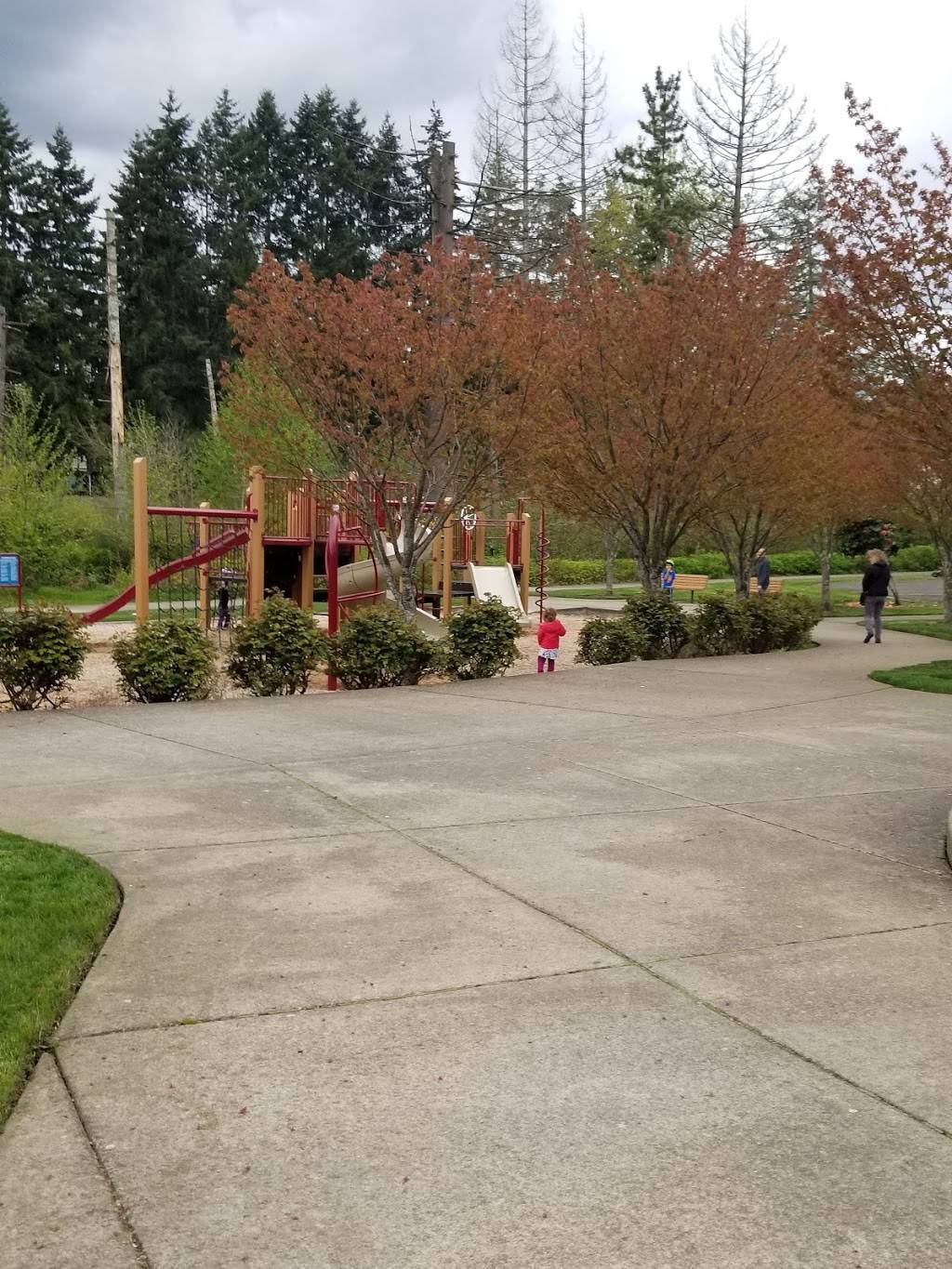 Stringfield Family Park | 3614 SE Naef Rd, Milwaukie, OR 97267, USA | Phone: (503) 742-4348