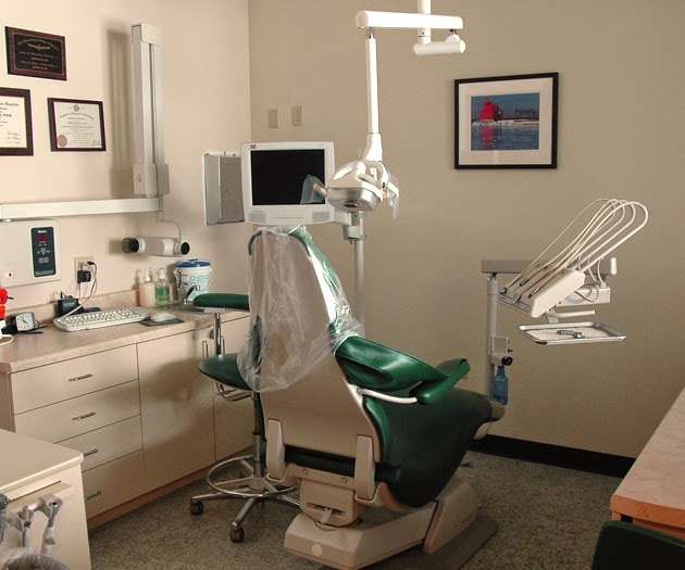 Geneva Family Dentistry | 851 Park Dr #101, Lake Geneva, WI 53147, USA | Phone: (262) 248-4991