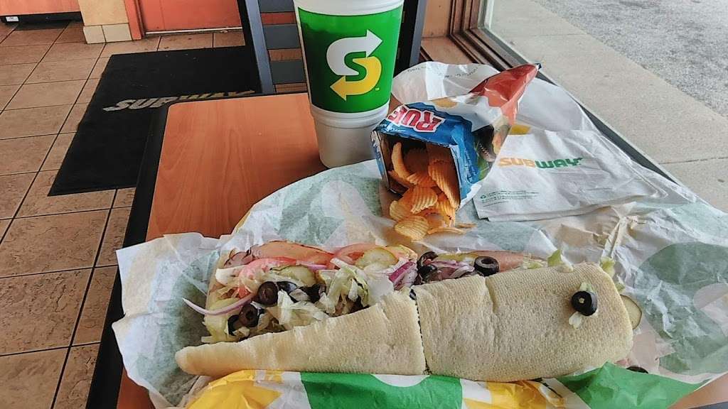 Subway Restaurants | 422 S Governors Hwy, Peotone, IL 60468, USA | Phone: (708) 258-6272
