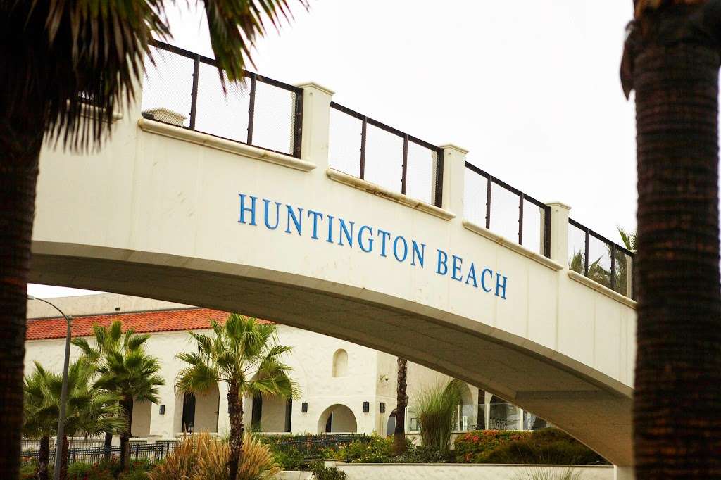 First Team Real Estate - Huntington Beach - South | 20100 Brookhurst St, Huntington Beach, CA 92646 | Phone: (714) 964-3311