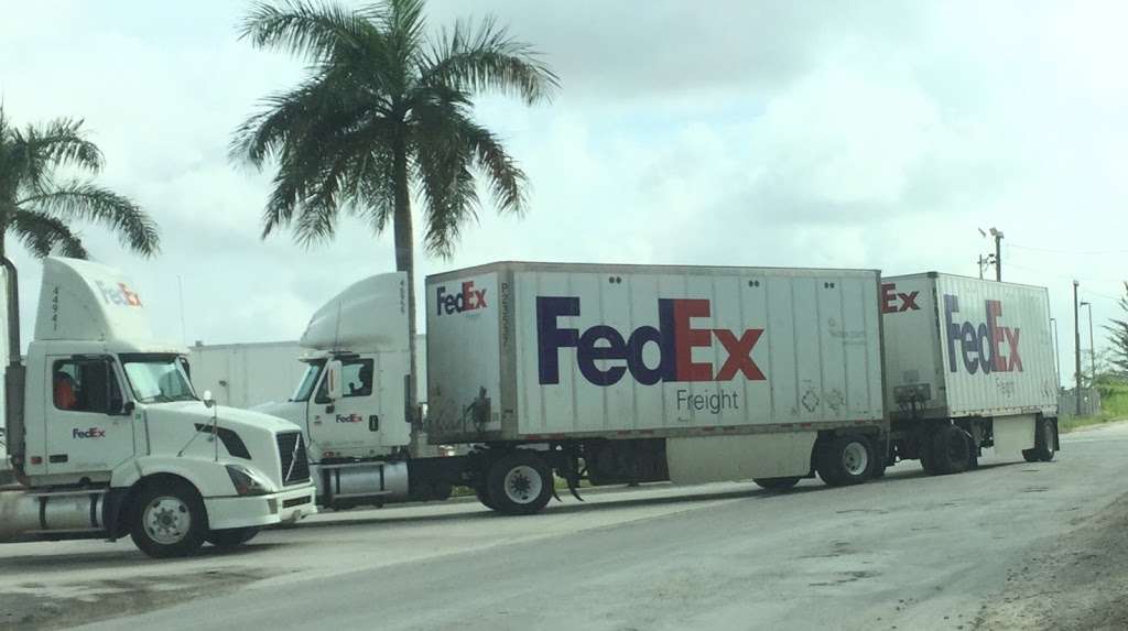 FedEx Freight | 10401 NW 121st Way, Medley, FL 33178 | Phone: (866) 841-8228