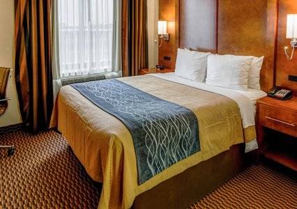 Comfort Inn Sunset Park / Park Slope | 353 38th St, Brooklyn, NY 11232, USA | Phone: (718) 369-7171