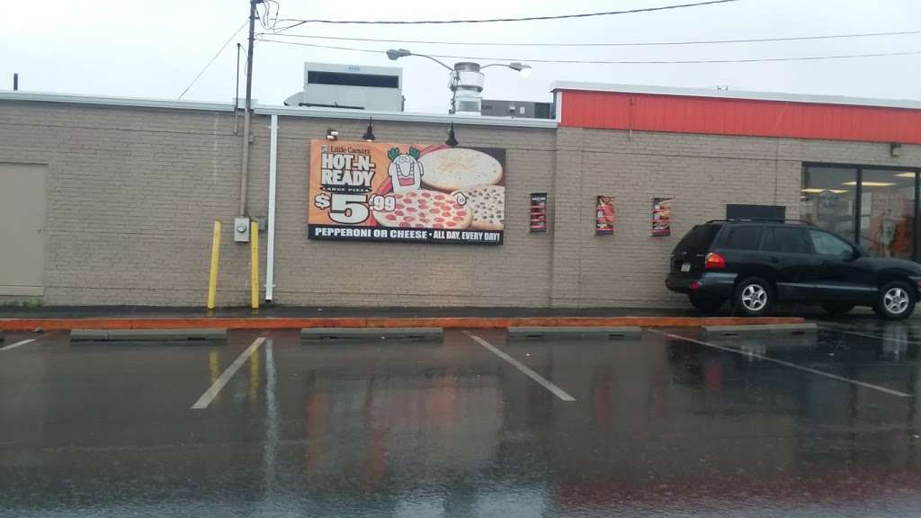 Little Caesars Pizza | 1715 Lincoln Way E, Chambersburg, PA 17202, USA | Phone: (717) 262-2210