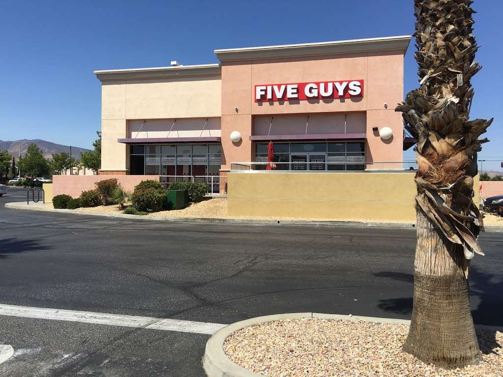 Five Guys | 39332 10th St W, Palmdale, CA 93551 | Phone: (661) 225-9880
