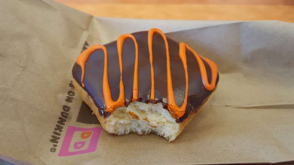 Dunkin Donuts | 2280 Hunters Woods Plaza, Reston, VA 20191 | Phone: (703) 860-9252