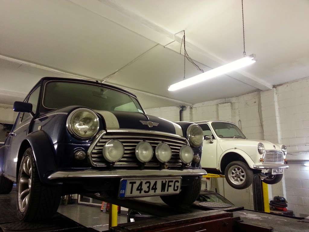 Fast MOT | 2-6 Lamb Ln, London E8 3PL, UK | Phone: 020 8986 6040