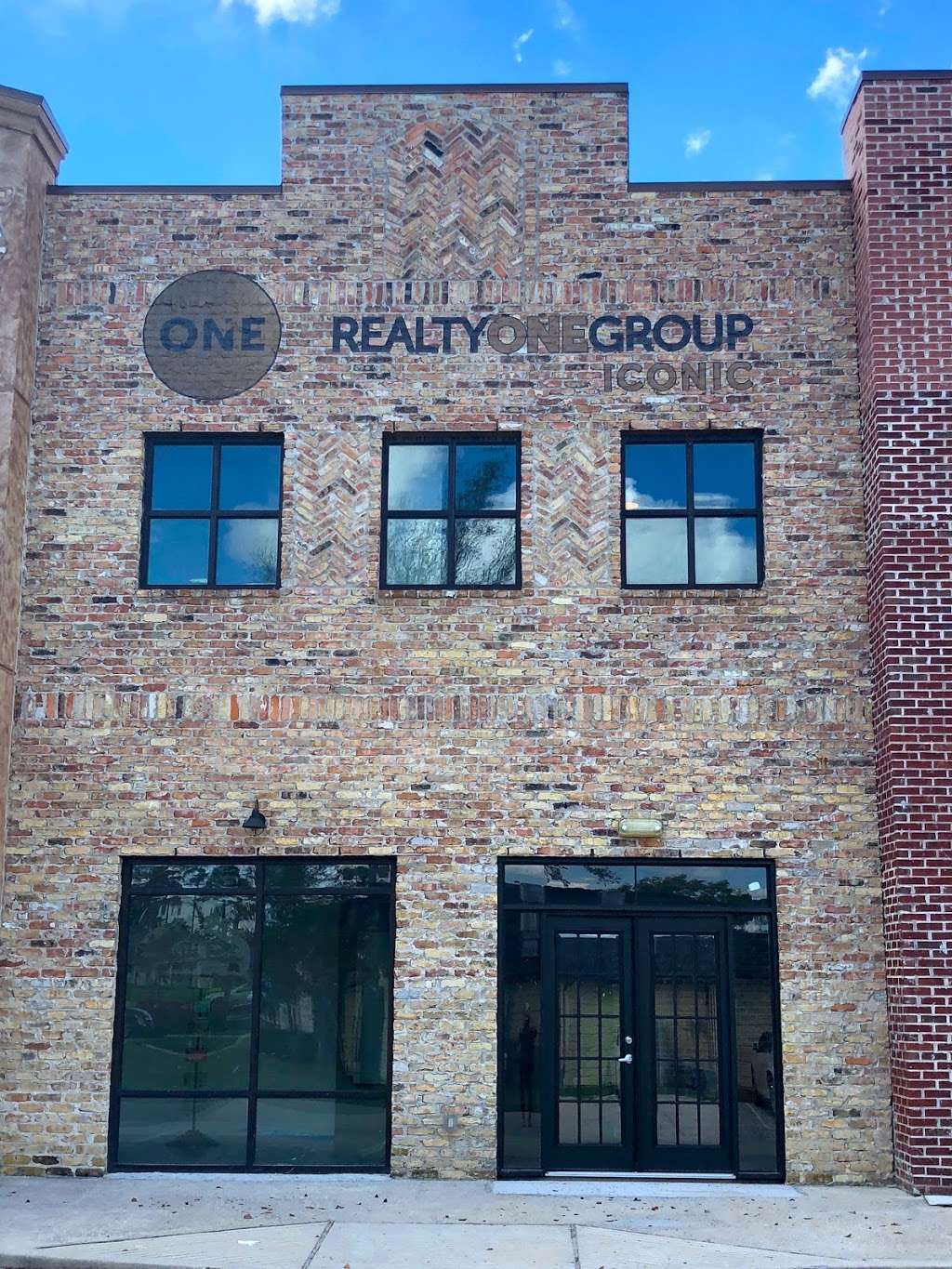 Realty ONE Group Iconic | 23919 Gosling Rd suite b, Spring, TX 77389, USA | Phone: (281) 826-1156