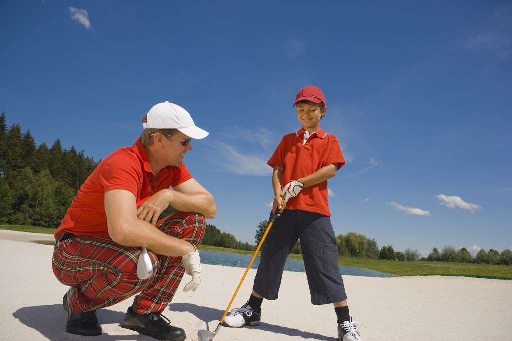 Glen Cove Golf Camps | 109 Lattingtown Rd, Glen Cove, NY 11542, USA | Phone: (516) 671-0033