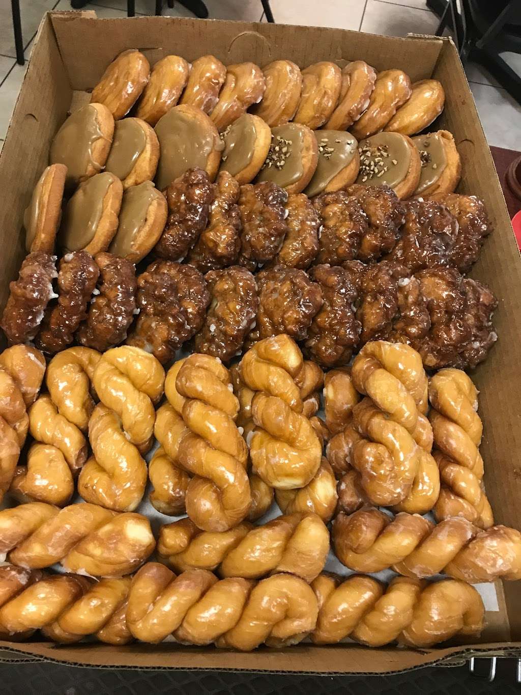 YOS Donut | 7170 Renner Rd, Shawnee, KS 66217, USA | Phone: (913) 631-7023