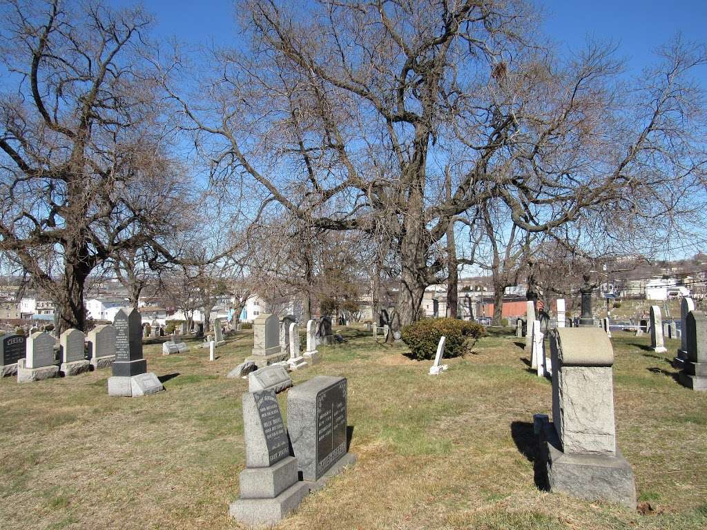 Palisades Cemetery | Photo 2 of 8 | Address: North Bergen, NJ 07047, USA | Phone: (201) 867-0151