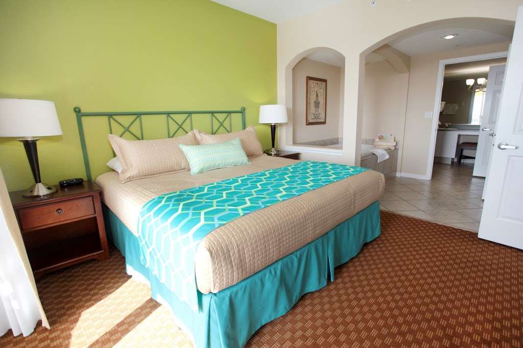 Vacation Village at Weston | 16461 Racquet Club Rd, Weston, FL 33326 | Phone: (954) 217-0162