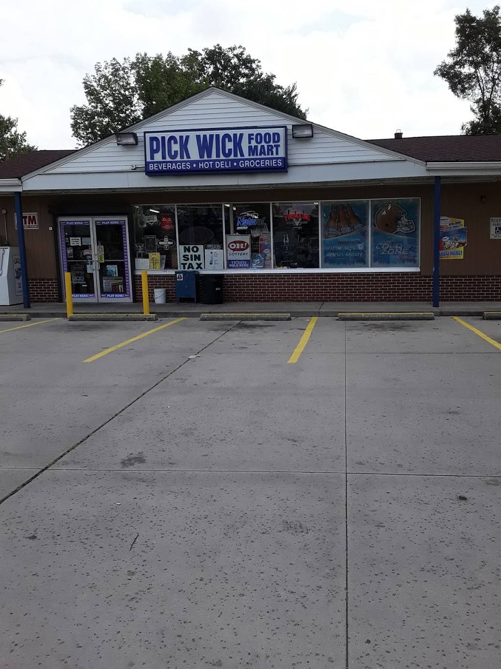 Pick Wick Food Mart | 450 Front St, Berea, OH 44017 | Phone: (440) 826-9390