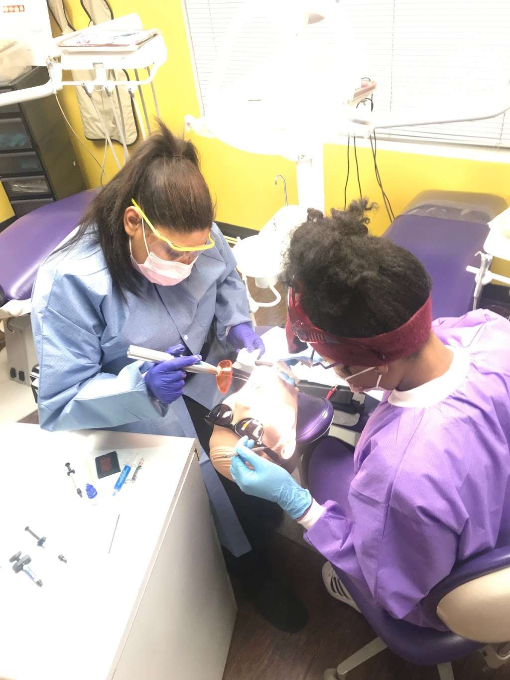 Hands On Dental Assistant Training | 12730 Twinbrook Pkwy, Rockville, MD 20852, USA | Phone: (301) 881-5700