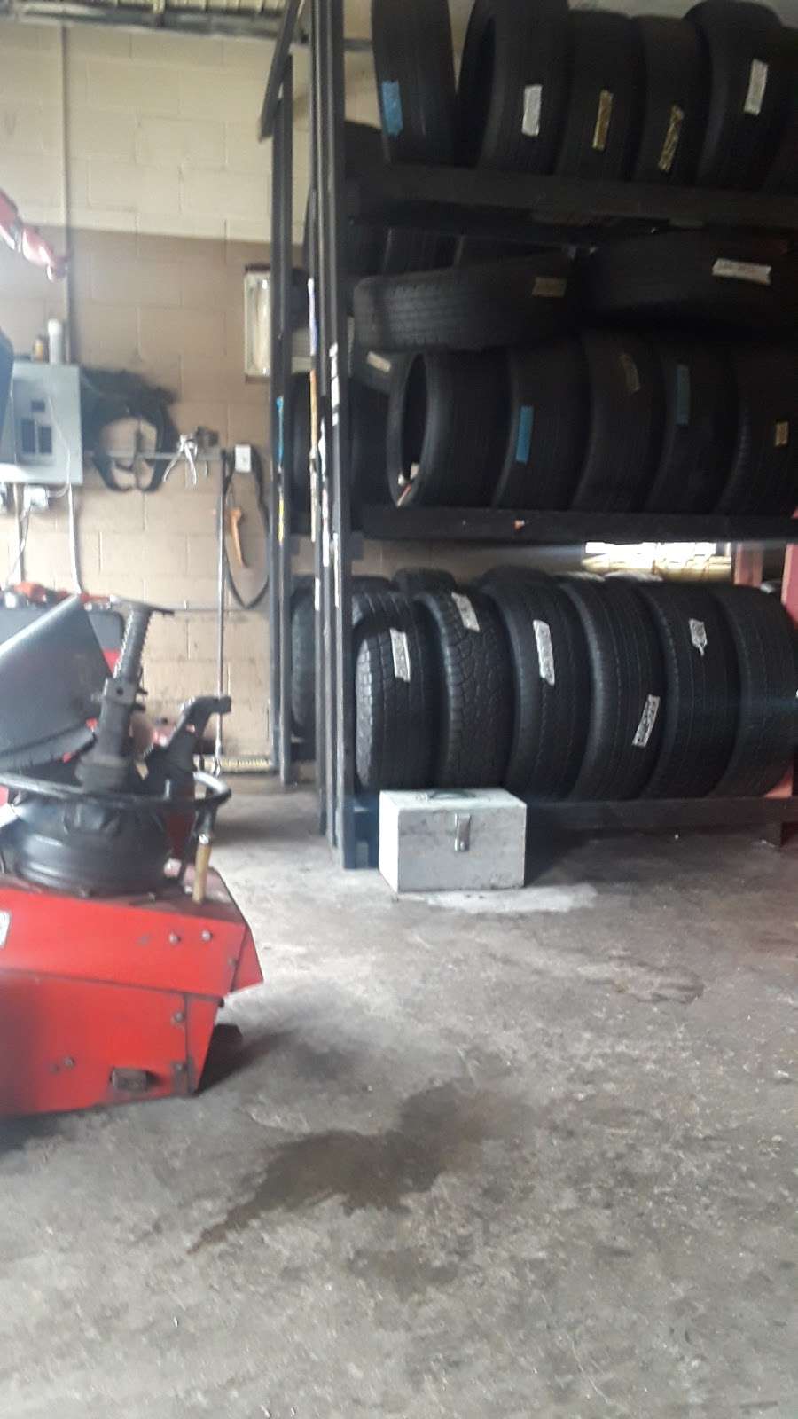 Tire 29 | 25210 TX-494 Loop, Porter, TX 77365, USA | Phone: (832) 971-2695