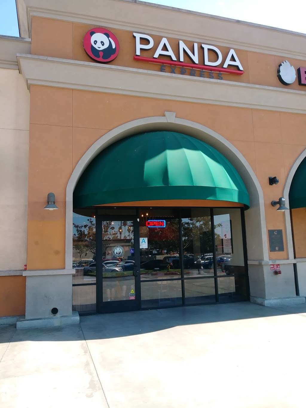 Panda Express | 1810 W Slauson Ave, Los Angeles, CA 90047, USA | Phone: (323) 293-8008