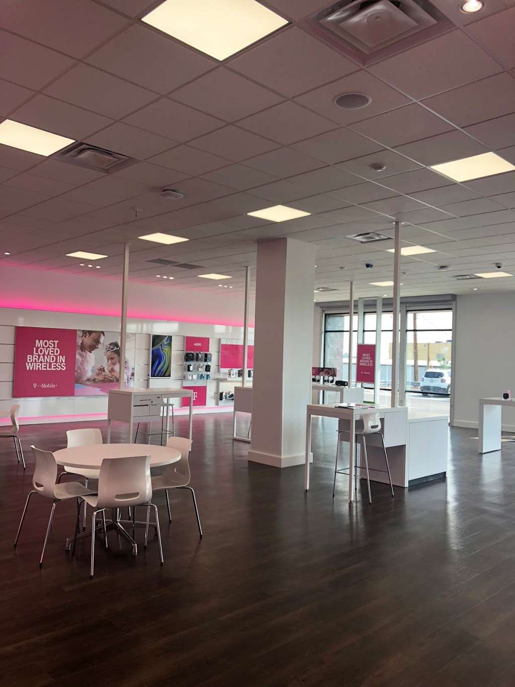 T-Mobile | 581 W 84th Ave, Thornton, CO 80260, USA | Phone: (720) 548-5104