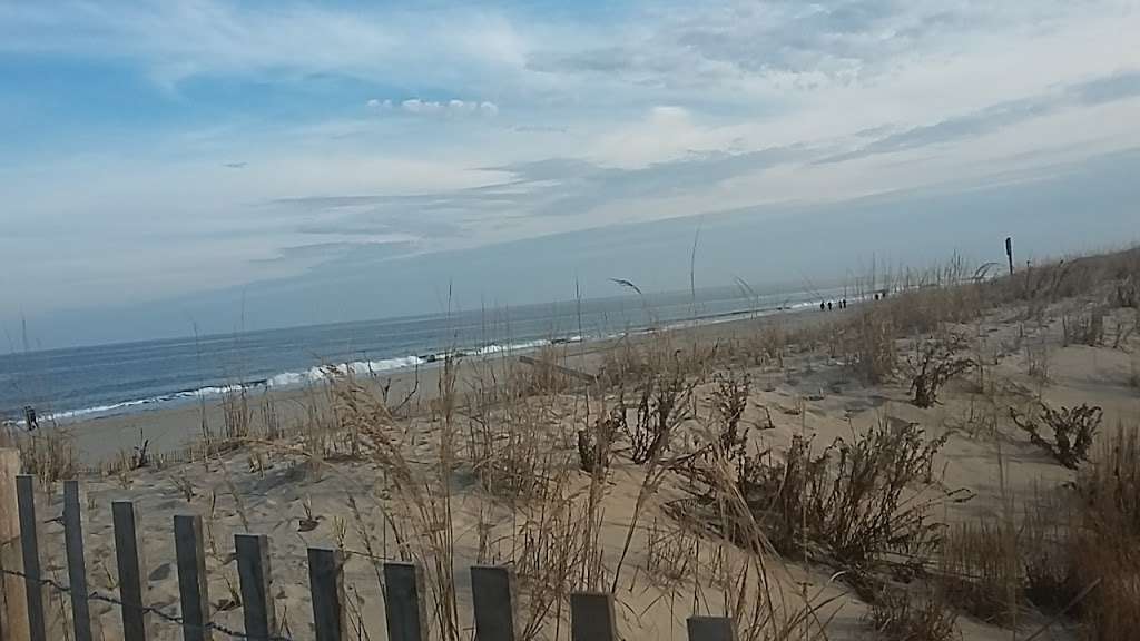 Ocean View Pkwy Parking Lot | Bethany Beach, DE 19930, USA