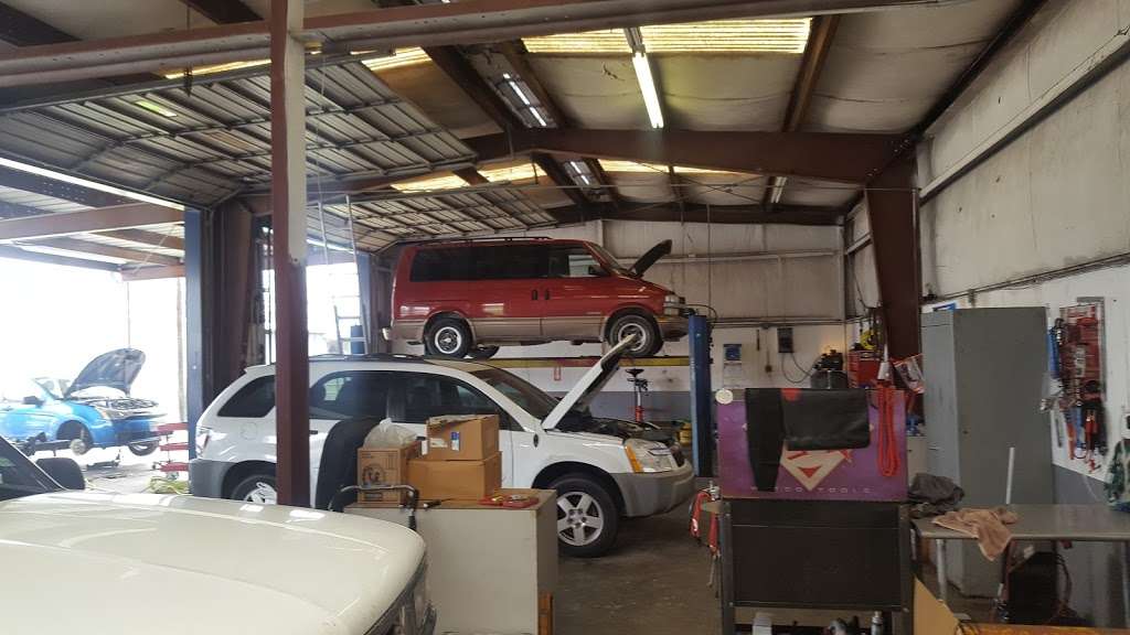 M&R Automotive Services | 224 1/2 N Main St, Highlands, TX 77562 | Phone: (281) 502-3100