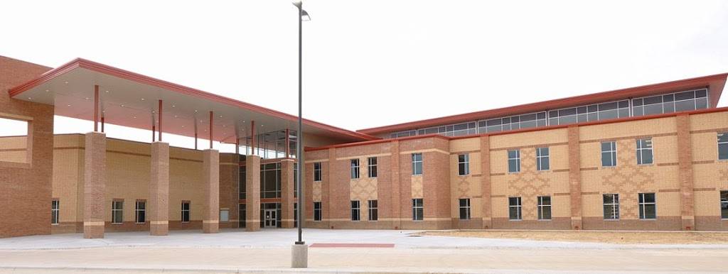 United High School 9th Grade Campus | 2811 Hook Em Horns Blvd, Laredo, TX 78045 | Phone: (956) 473-2400