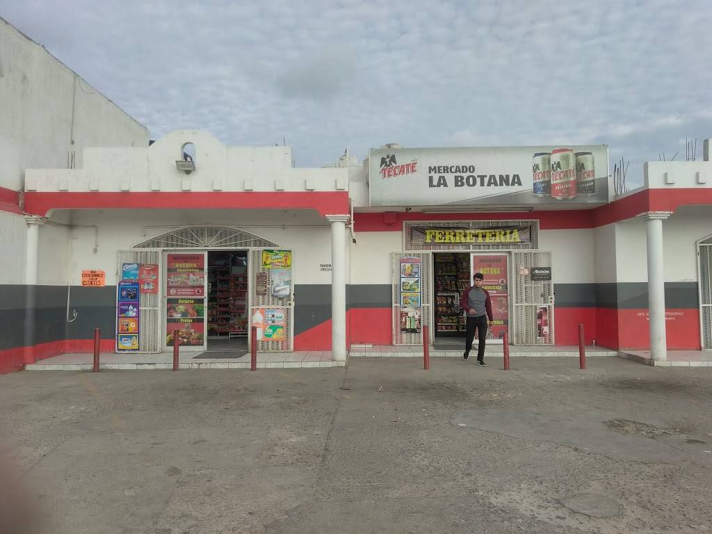 Market La Botana | De Las Torres 1103, Las Torres, 22470 Tijuana, B.C., Mexico | Phone: 664 661 3801