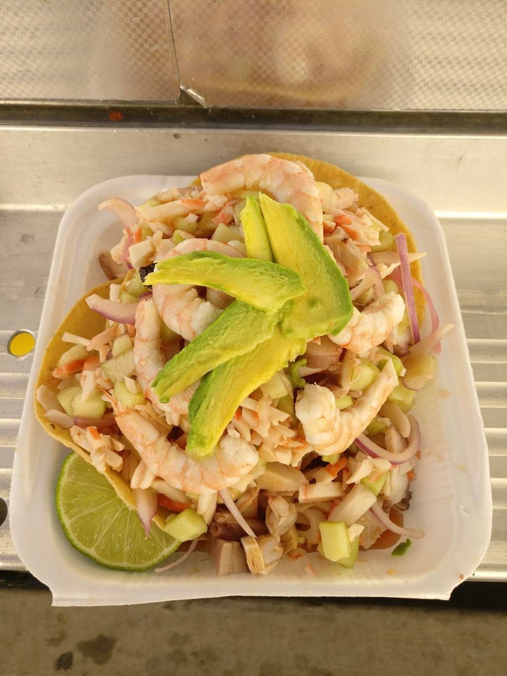 7 Machos Mariscos | 12555 Branford St, Pacoima, CA 91331, USA | Phone: (818) 512-2051