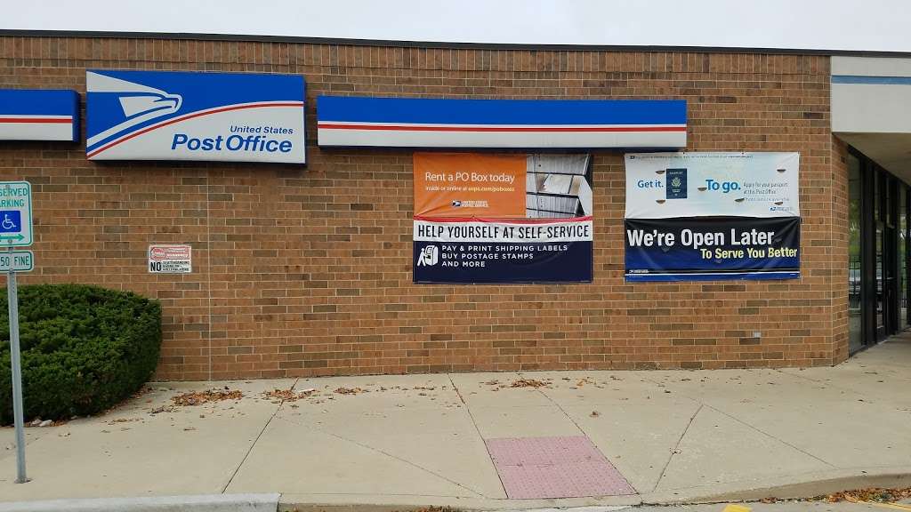 United States Postal Service | 105 Canterbury Ln, Bolingbrook, IL 60440, USA | Phone: (800) 275-8777