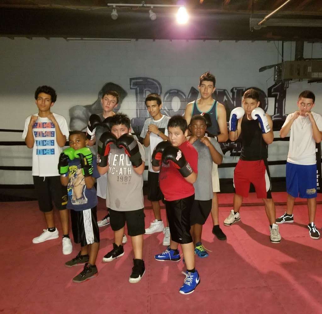 Round 1 Boxing & Fitness Center | 557 N Scott St, Joliet, IL 60432 | Phone: (815) 540-8696