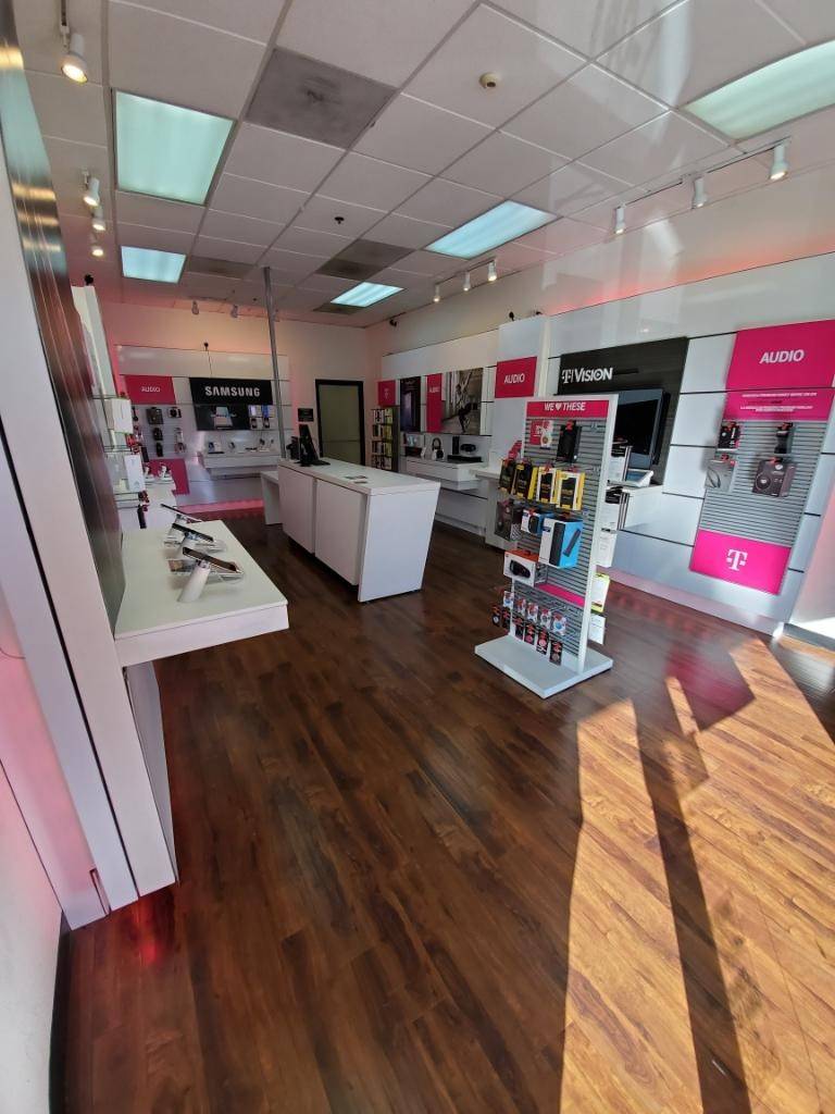 T-Mobile | 740 Story Rd #7, San Jose, CA 95122, USA | Phone: (408) 993-9003