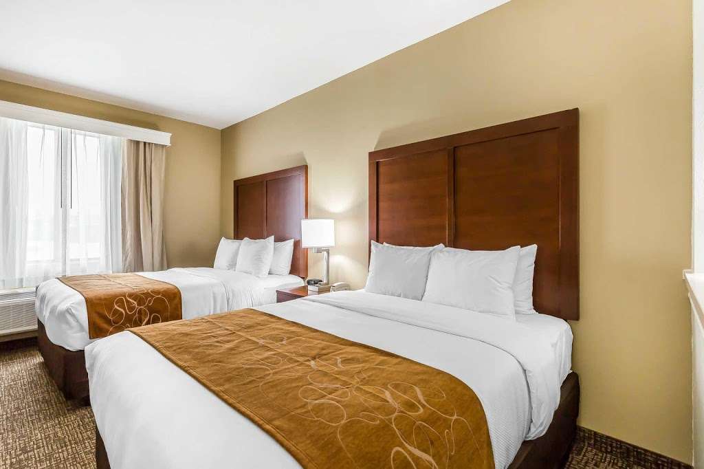 Comfort Suites Houston I-45 North | 14380 North Fwy, Houston, TX 77090, USA | Phone: (281) 982-5866