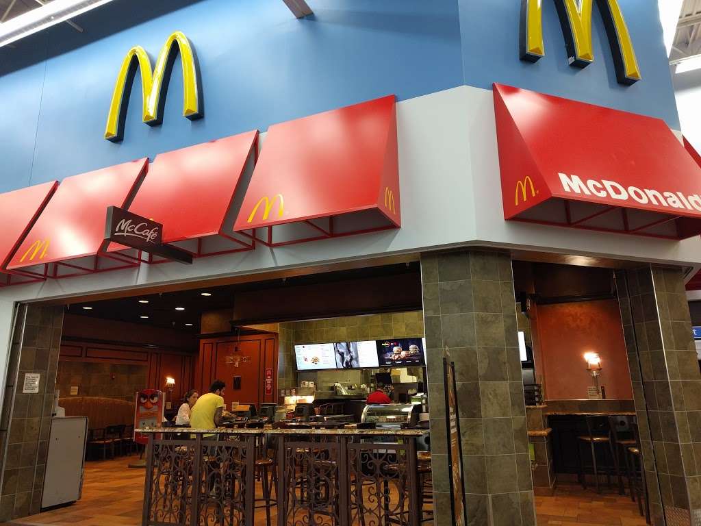 McDonalds | 8990 Turkey Lake Rd, Orlando, FL 32836, USA | Phone: (407) 218-4140