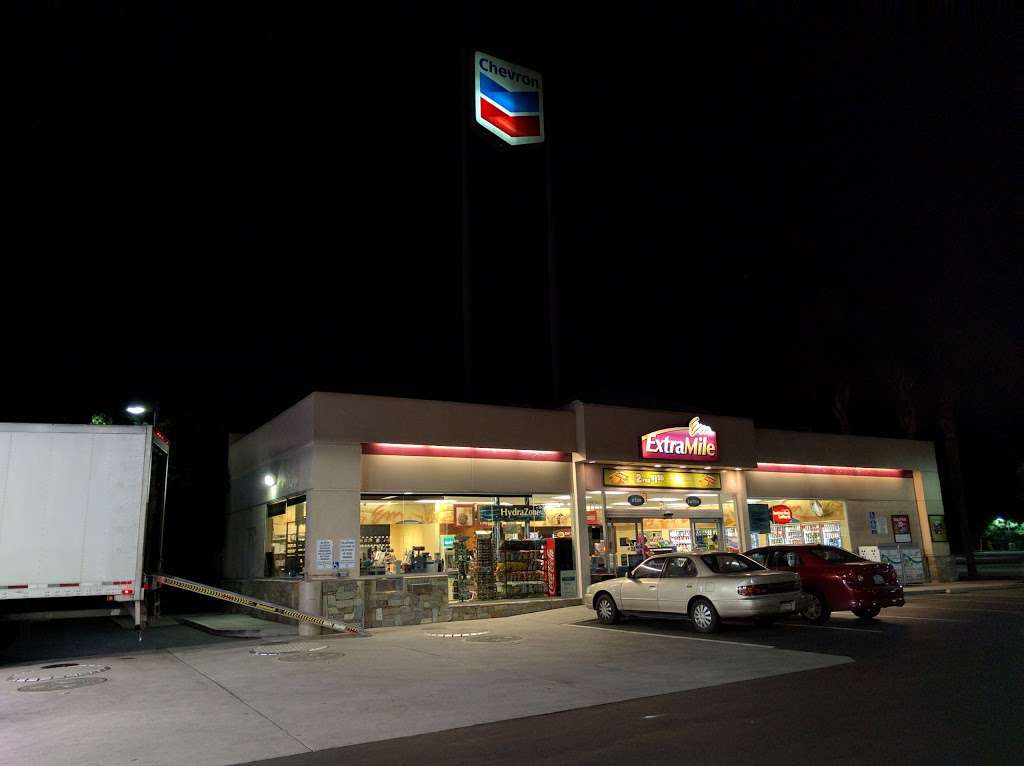 Chevron | 11426 Telegraph Rd, Santa Fe Springs, CA 90670 | Phone: (562) 863-6666