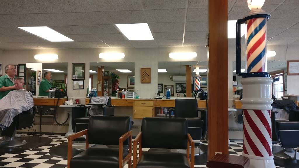 Arcadian Avenue Authentic Barber Shop | S15 W22792 Arcadian Ave, Waukesha, WI 53186 | Phone: (262) 549-0927