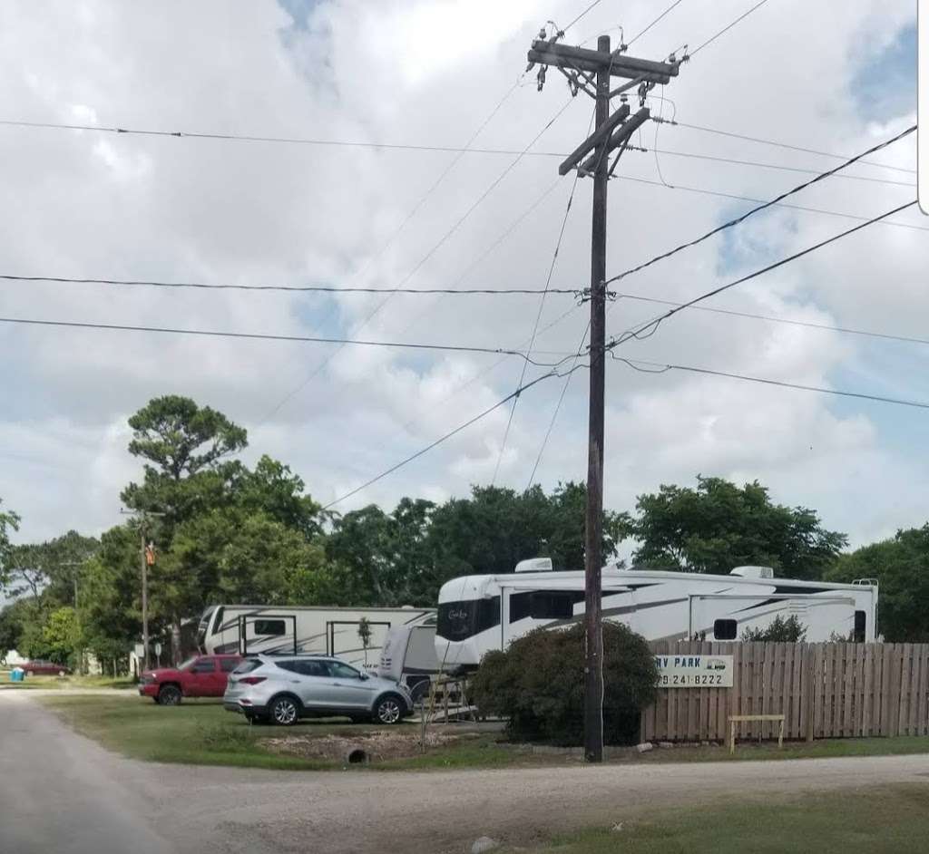 RV Park | 512 Ave D, Markham, TX 77456, USA | Phone: (979) 241-8222