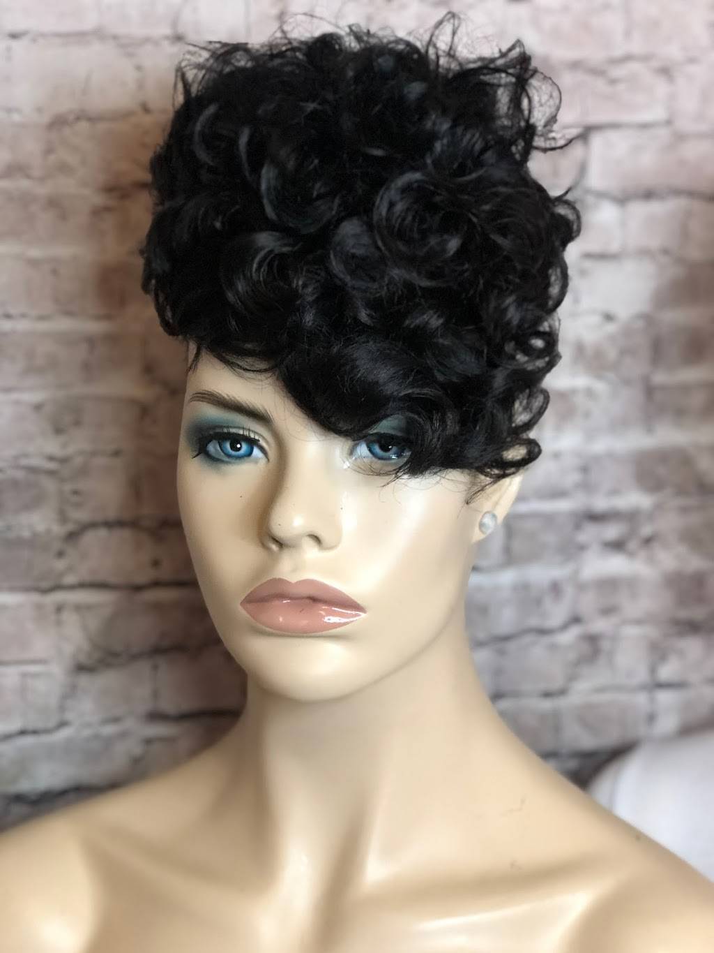 Styles On Top Wigs | 8815 University E Dr #200a, Charlotte, NC 28213, USA | Phone: (704) 777-8040